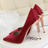 Graduation Gift Big Sale Metal Carved Thin Heel High Heels Pumps Women Shoes 2022 Sexy Pointed Toe Ladies Shoes Fashion Candy Colors Wedding Shoes Woman