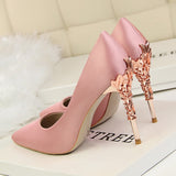 Graduation Gift Big Sale Metal Carved Thin Heel High Heels Pumps Women Shoes 2022 Sexy Pointed Toe Ladies Shoes Fashion Candy Colors Wedding Shoes Woman